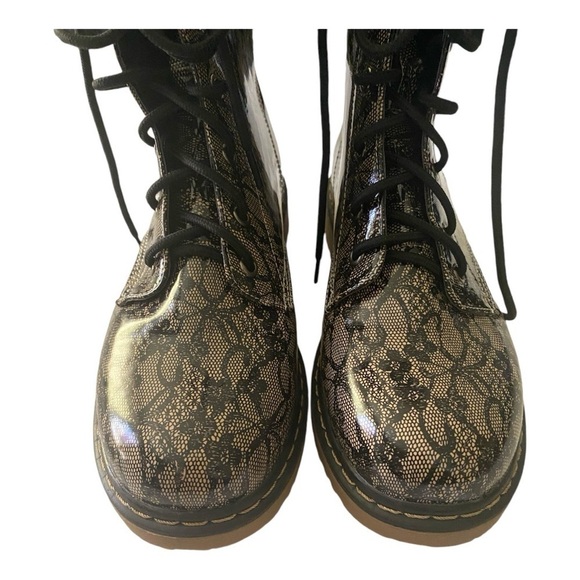NWOT-LADY GODIVA-LACE PRINT COMBAT BOOTS-SIZE 8.5 - Picture 3 of 11